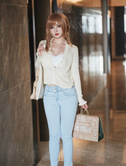 自愿做女室友的脚奴_剧情片高清完整版